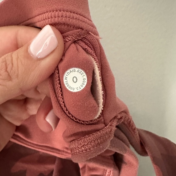 Lululemon Align Tank Top- Heritage 365 Camo Brier Rose Multi. Size 0 - Picture 6 of 6